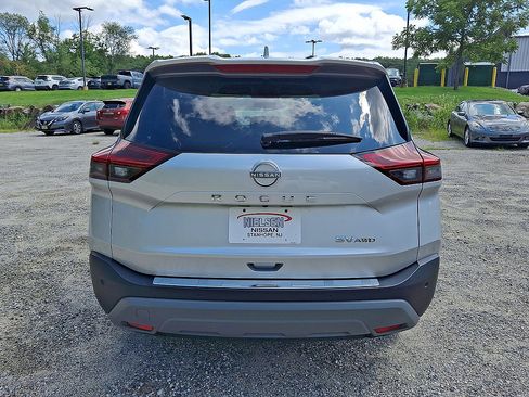 Used 2023 Nissan Rogue SV AWD/4WD image 22