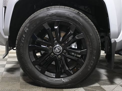 Used 2025 Toyota 4Runner Platinum AWD/4WD image 12