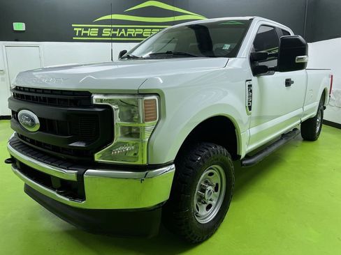Used 2022 Ford F250 XL w/ Power Equipment Group AWD/4WD image 5