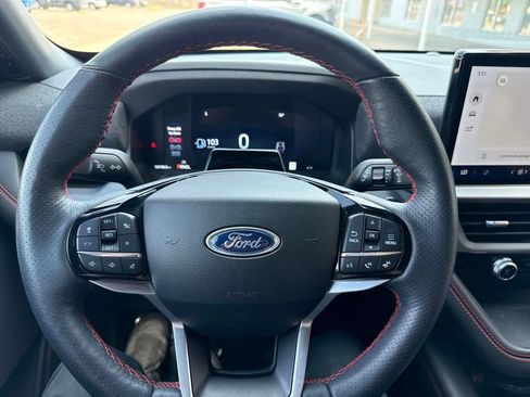 Used 2025 Ford Explorer ST-Line AWD/4WD image 17