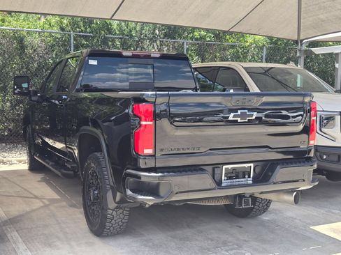 Certified 2024 Chevrolet Silverado 2500 LT w/ Midnight Edition AWD/4WD image 6