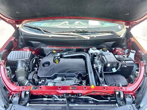 Used 2024 Chevrolet Equinox LT w/ LPO, Floor Liner Package FWD image 24