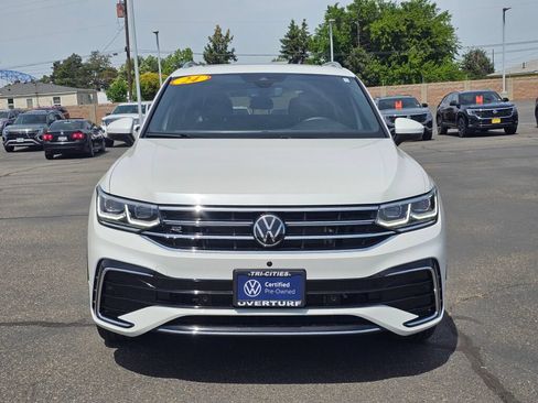 Certified 2024 Volkswagen Tiguan SEL R-Line AWD/4WD image 6