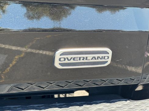 Used 2021 Jeep Gladiator Overland AWD/4WD image 38