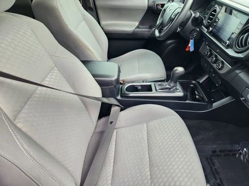Used 2020 Toyota Tacoma SR w/ SR Convenience Package RWD image 19