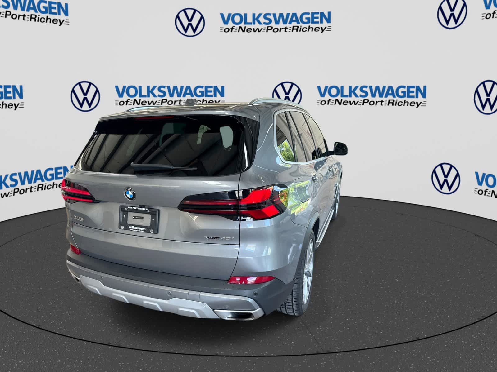 Used 2024 BMW X5 xDrive40i AWD/4WD image 14