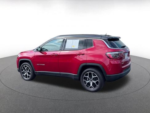 Used 2025 Jeep Compass Limited AWD/4WD image 10