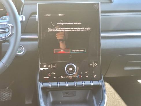 New 2026 GMC Terrain Elevation w/ Technology Package II AWD/4WD image 8