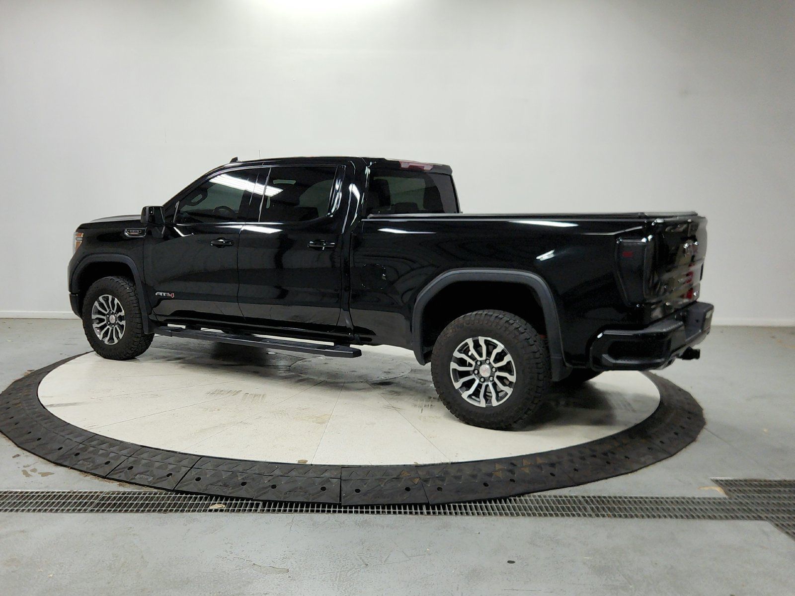 Used 2020 GMC Sierra 1500 AT4 AWD/4WD image 6