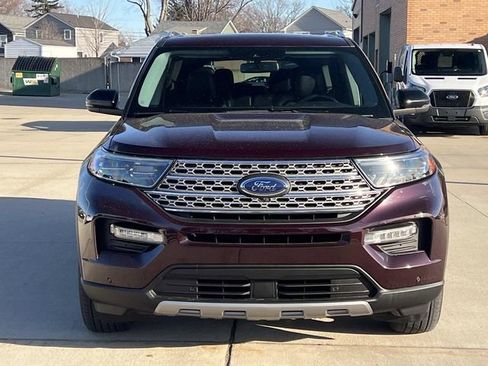 Certified 2022 Ford Explorer Limited w/ Equipment Group 301A image 8