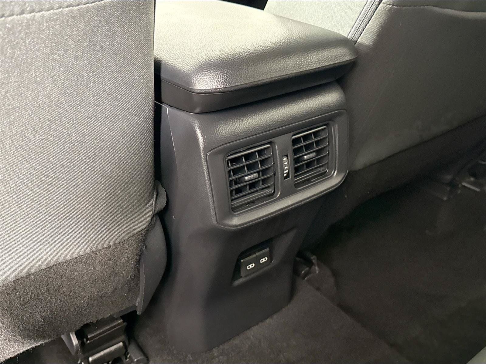 Certified 2025 Toyota RAV4 XLE FWD image 32