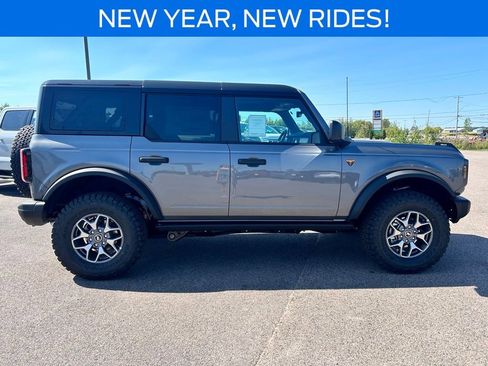 New 2025 Ford Bronco Badlands AWD/4WD image 7