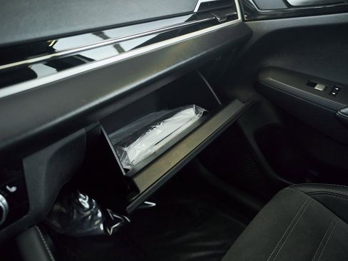 Used 2024 Mitsubishi Outlander SE image 48