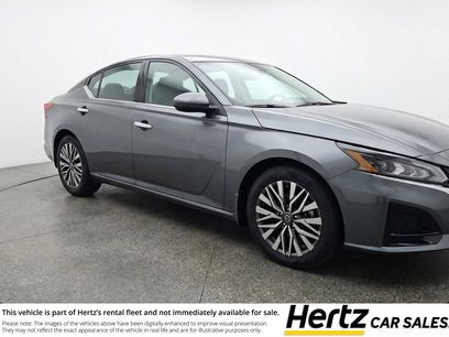 Used 2025 Nissan Altima 2.5 SV