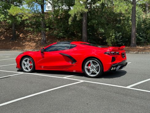 Used 2023 Chevrolet Corvette Stingray Premium Cpe w/ Z51 Performance Package RWD image 7