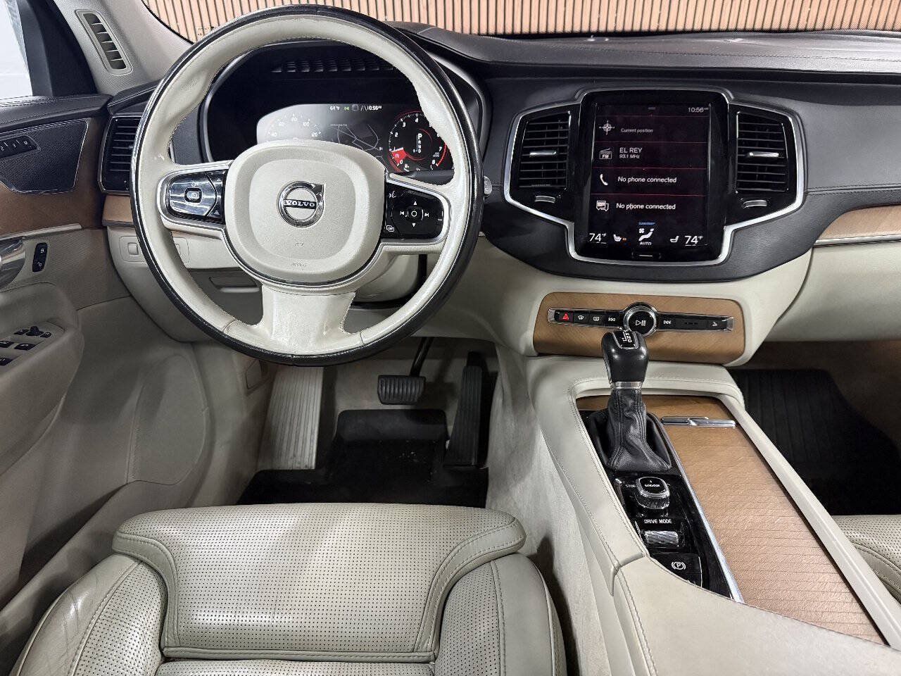 Used 2016 Volvo XC90 T6 Inscription w/ Vision Package AWD/4WD image 7