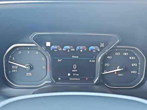 Certified 2021 GMC Yukon Denali w/ Denali Premium Package AWD/4WD image 31