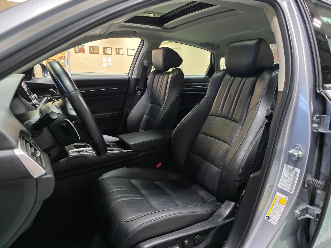 Used 2022 Honda Accord EX-L image 15