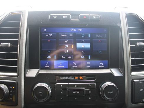 Used 2017 Ford F150 Raptor AWD/4WD image 36