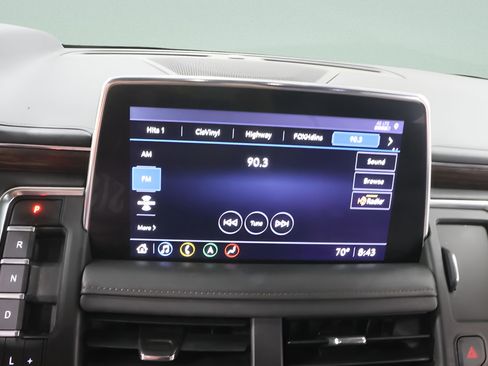Used 2021 Chevrolet Tahoe High Country AWD/4WD image 11