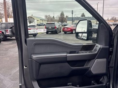 Used 2025 Ford F350 Lariat w/ Camper Package image 9