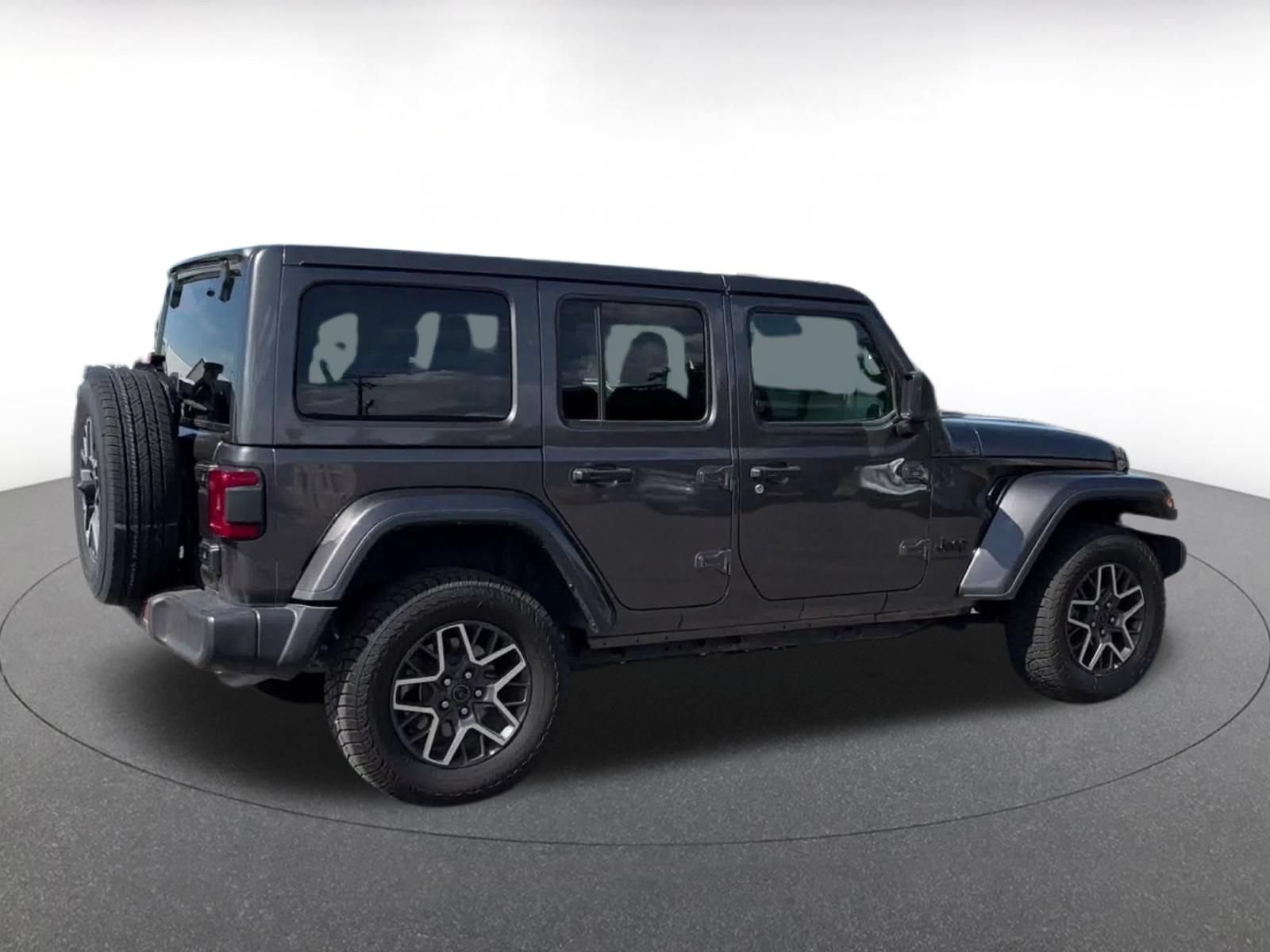 Used 2025 Jeep Wrangler Unlimited Sahara AWD/4WD image 14