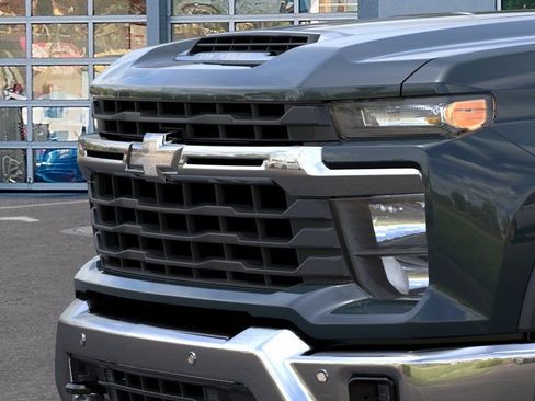 New 2026 Chevrolet Silverado 2500 LT w/ Safety Package AWD/4WD image 13