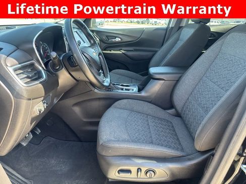 Used 2024 Chevrolet Equinox LT image 3