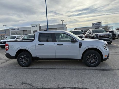 New 2026 Ford Maverick XLT image 3