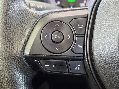 Used 2023 Toyota Corolla LE image 11