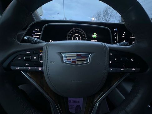 Used 2021 Cadillac Escalade ESV Sport Platinum image 33