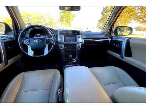 Used 2016 Toyota 4Runner Limited image 17