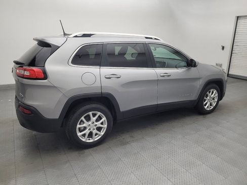 Used 2016 Jeep Cherokee Latitude w/ Safety/Convenience Group FWD image 10