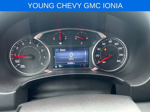 Used 2024 GMC Terrain SLE image 13