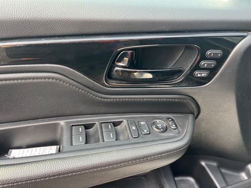 Used 2022 Honda Odyssey Touring image 9