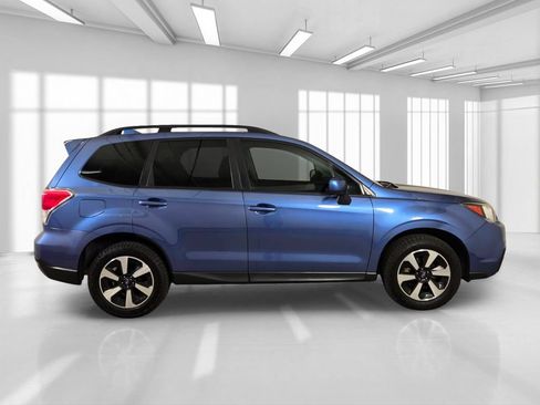 Used 2018 Subaru Forester 2.5i Premium AWD/4WD image 9
