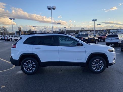 Used 2022 Jeep Cherokee Latitude Lux image 6