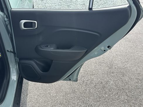 New 2026 Hyundai Venue SE FWD image 17