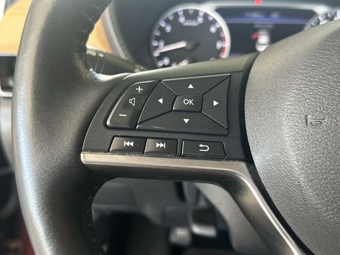 Used 2022 Nissan Sentra SV w/ SV Premium Package image 21