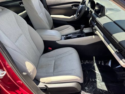 Certified 2023 Honda Accord EX image 9