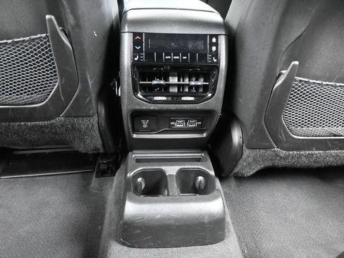 Used 2023 Jeep Grand Cherokee L Limited w/ Trailer Tow Group (B) RWD image 40