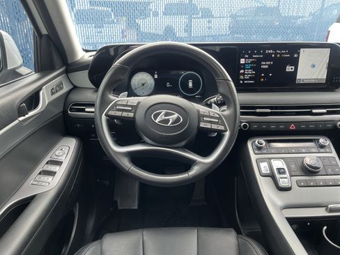 Used 2023 Hyundai Palisade SEL FWD image 32