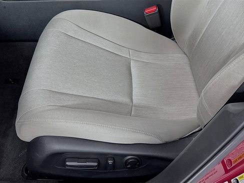 Certified 2023 Honda Accord EX image 18