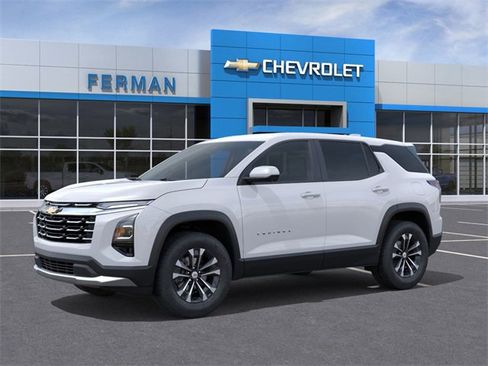 New 2026 Chevrolet Equinox LT w/ Safety and Technology Package image 2