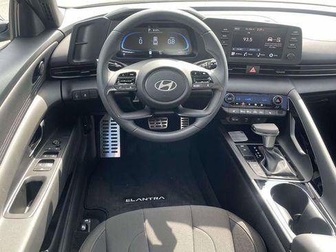 New 2026 Hyundai Elantra SEL Sport Premium image 30