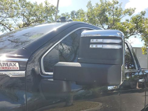 Certified 2023 GMC Sierra 2500 Denali w/ Denali Black Diamond Edition image 12