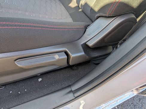 Used 2024 Subaru Impreza 2.0i Sport image 10