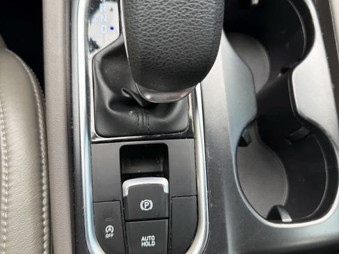 Used 2019 Hyundai Santa Fe SE FWD image 20
