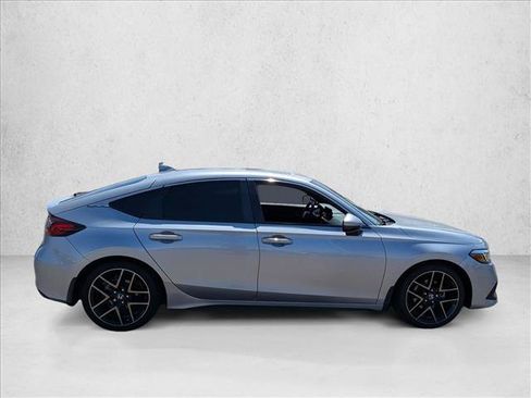 Used 2022 Honda Civic Sport Touring image 4