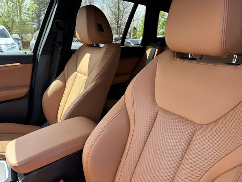 Used 2024 BMW X3 sDrive30i w/ Premium Package image 17